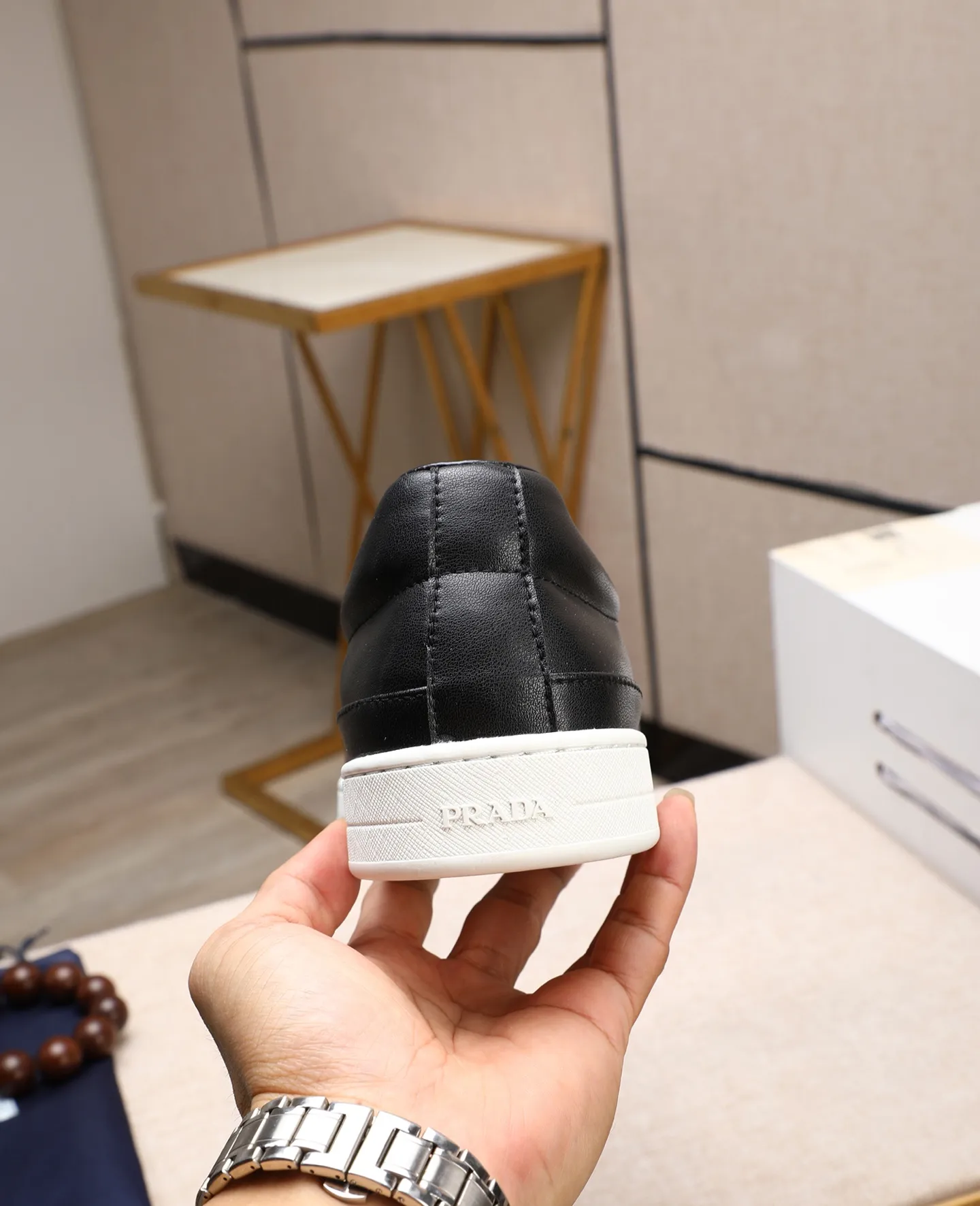 Men's men's shoes 💰440 🌹🌹[PRADA—Prada] latest model 🙈original replica! 👟👟👟Available here. The workmanship is top-notch. The upper is made of Italian 🇮🇹Imported calfskin. ❗️Breathable genuine leather lining @Suitable for travel. The original version has an enlarged engraved sole, making it suitable for all kinds of travels, showing low-key luxury. Let quality speak for itself. Color: Size: 38-44
